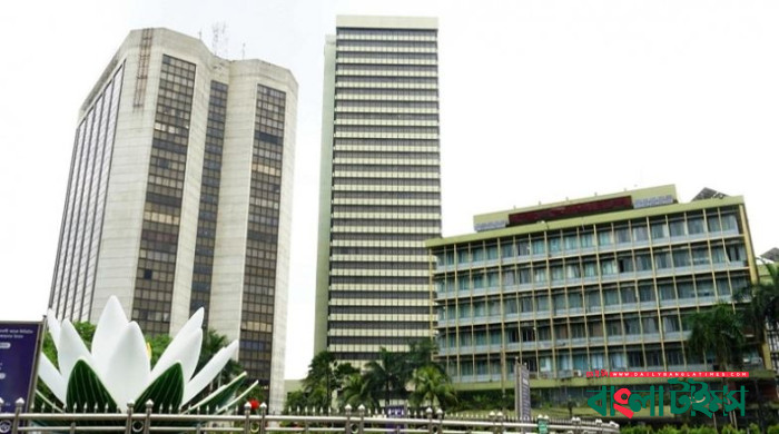 Banks open in industrial areas on April 19-21